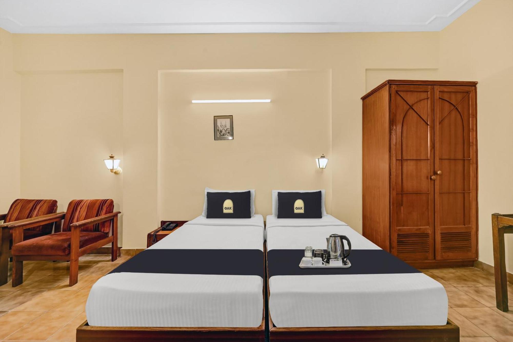 Super Townhouse Oak Hotel Belsons Taj Mahal Secunderabad Ngoại thất bức ảnh