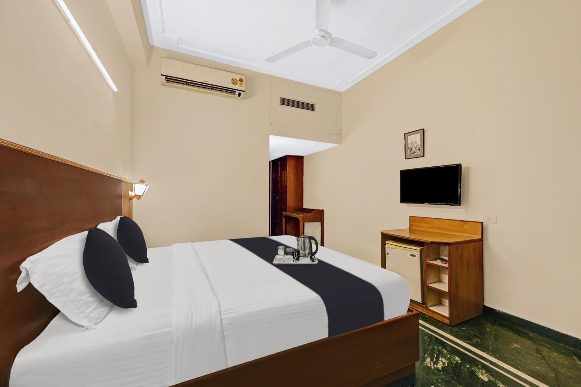 Super Townhouse Oak Hotel Belsons Taj Mahal Secunderabad Ngoại thất bức ảnh