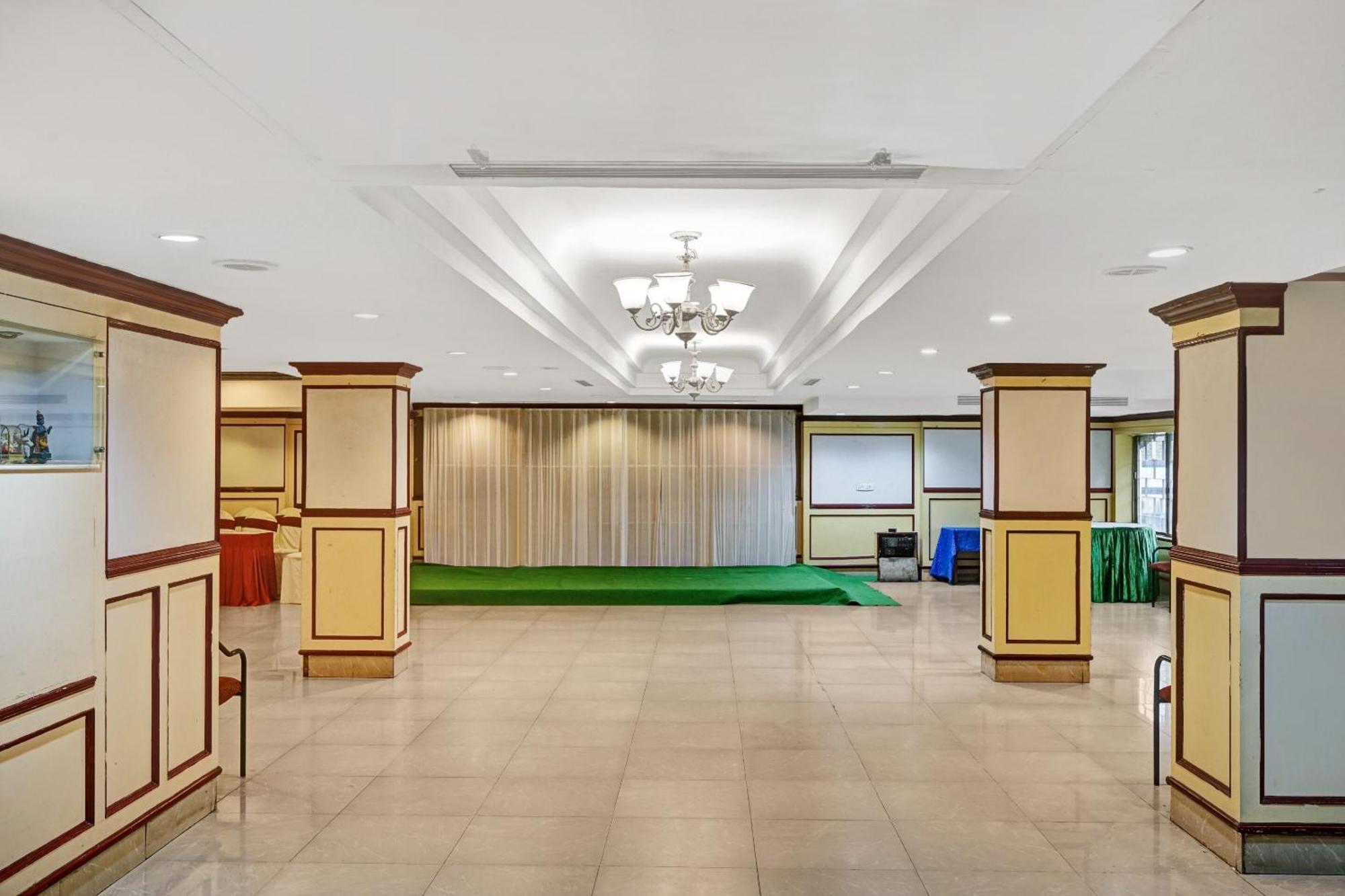 Super Townhouse Oak Hotel Belsons Taj Mahal Secunderabad Ngoại thất bức ảnh