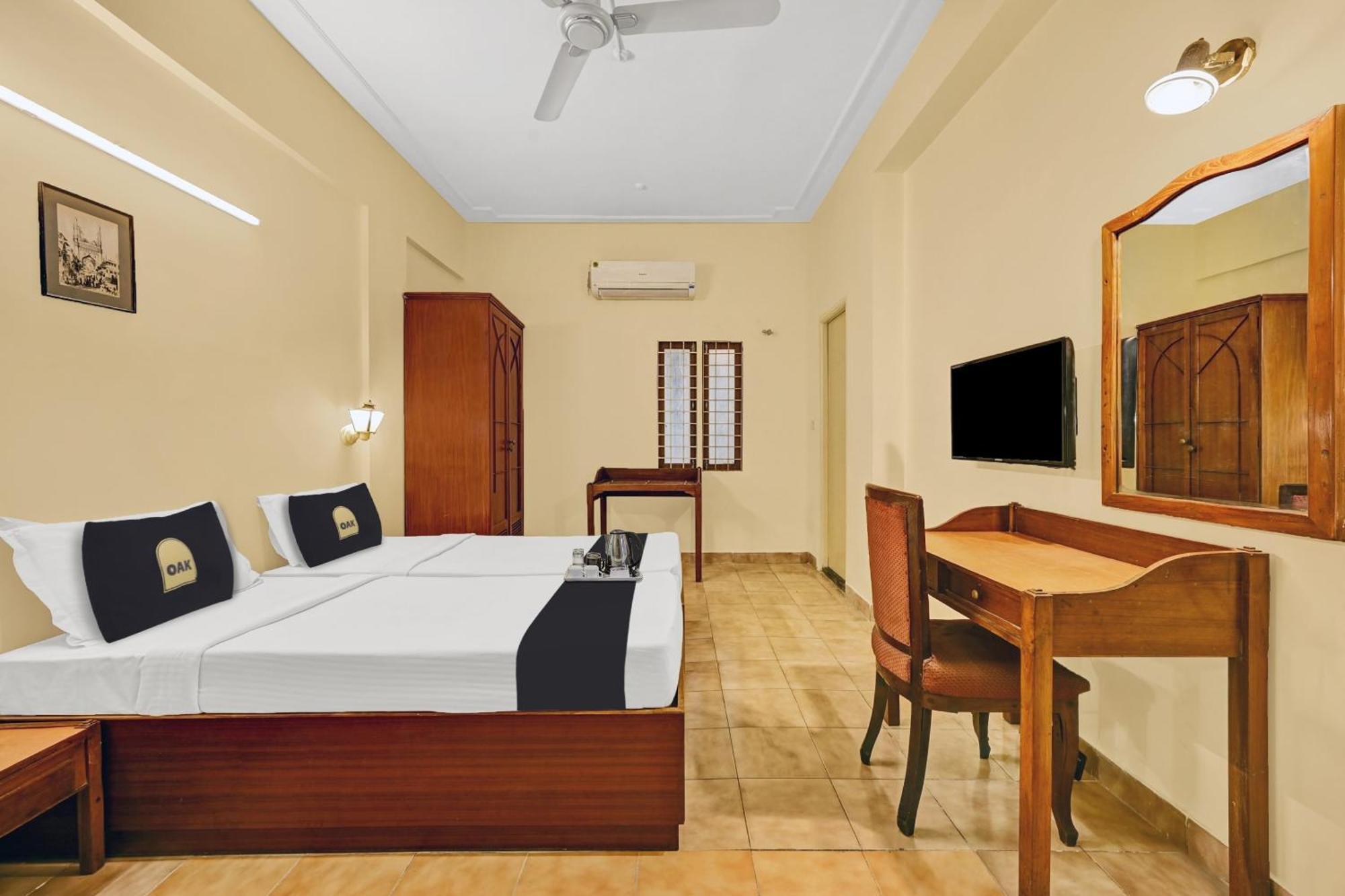 Super Townhouse Oak Hotel Belsons Taj Mahal Secunderabad Ngoại thất bức ảnh