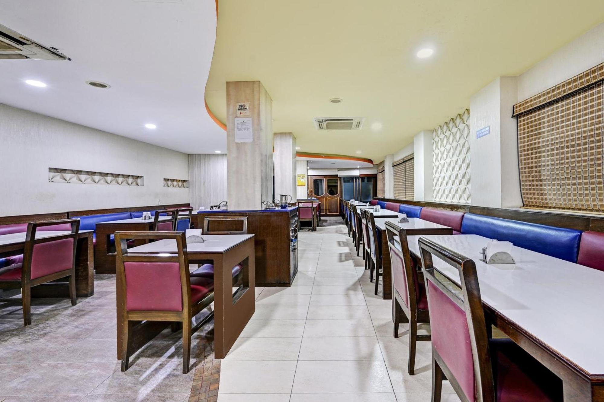 Super Townhouse Oak Hotel Belsons Taj Mahal Secunderabad Ngoại thất bức ảnh